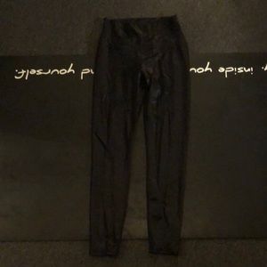 Alo yoga pants 7/8 metallic